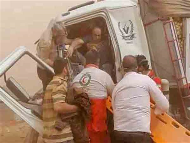 ۳۰ مورد تصادف با ۵۹ مصدوم حاصل طوفان دیروز یزد!/تلفن اورژانس یزد ۱۳۵ بار به صدا درآمد