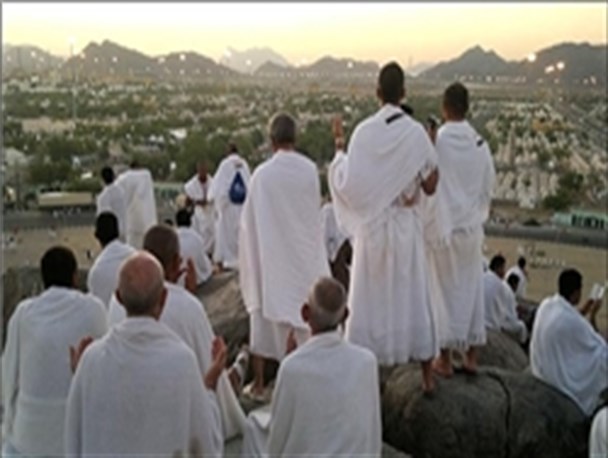 تعرضات وهابیون با چراغ سبز سران عربستان صورت میگیرد/ایرانیان به عمره نروند