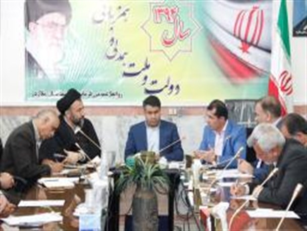 در اجرای برنامه های روز معلم ، نباید تبعیضی در بین فرهنگیان صورت پذیرد