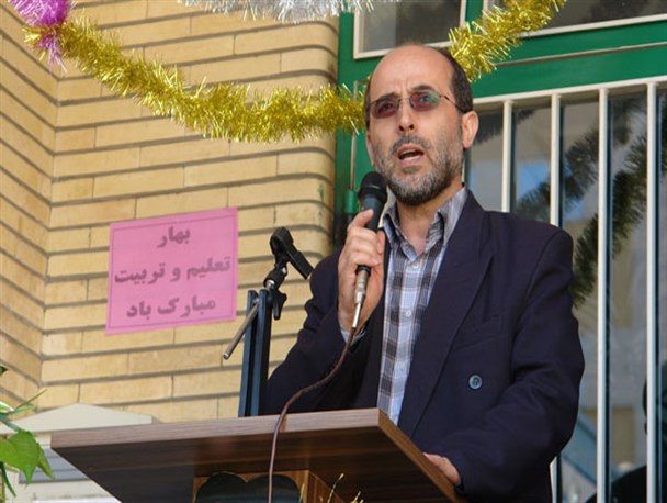 جامعه ی قرآنی مواضع ارزشی را از حلقوم های دشمن شاد کن تشخیص دهد