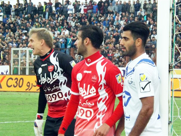 دیدار ملوان بندرانزلی و پرسپولیس تهران