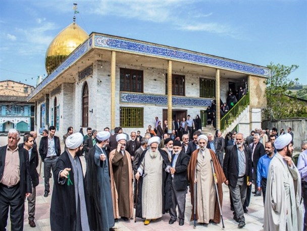 کلنگ زنی طرح ساخت حسینیه و توسعه حرم امام‌زاده عبدالحق(ع) زیراب /تصاویر