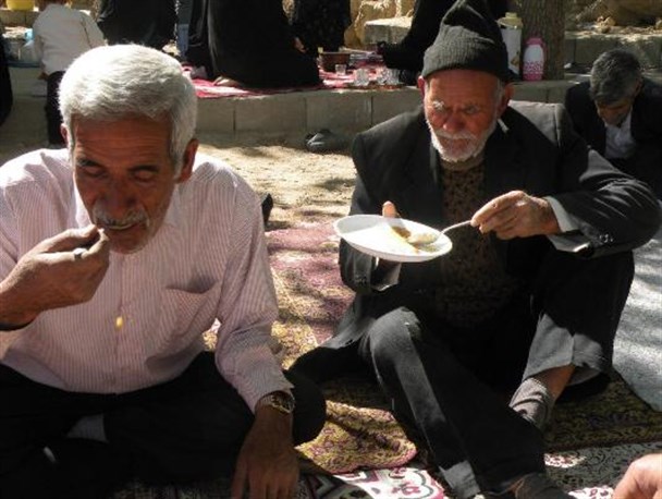 برگزاری رسم دیرینه «تفریحی مذهبی چهارده معصوم (ع)» در روستای ترکان خاتم+ تصاویر