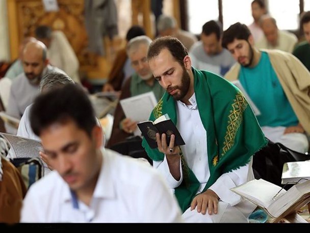 بیش از 4 هزار نفر در مساجد و تکایای بردسکن معتکف شدند