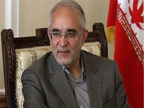 75 هزار میلیارد تومان قاچاق ورودی داریم!/ عدم برخورد قاطع با کالای قاچاق باعث می شود 5 میلیون جوان مستعد بیکار داشته باشیم