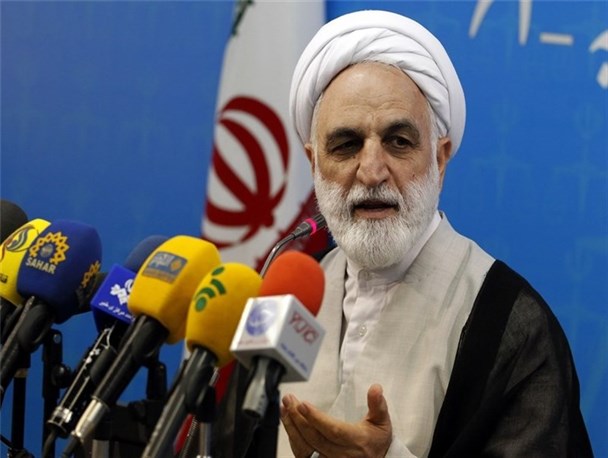 صدور حکم 10 نفر از نجومی بگیران/امنیت شبکه‌های اجتماعی ایرانی اصلا کم نیست/قصد ایجاد محدودیت نداریم