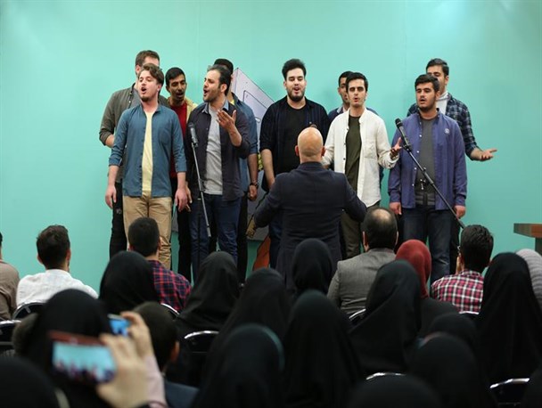 از استندآپ تبلیغات تلویزیونی تا شعرخوانی برای پیاز و سیل/ ابر آمد به زیر خود نگریست!