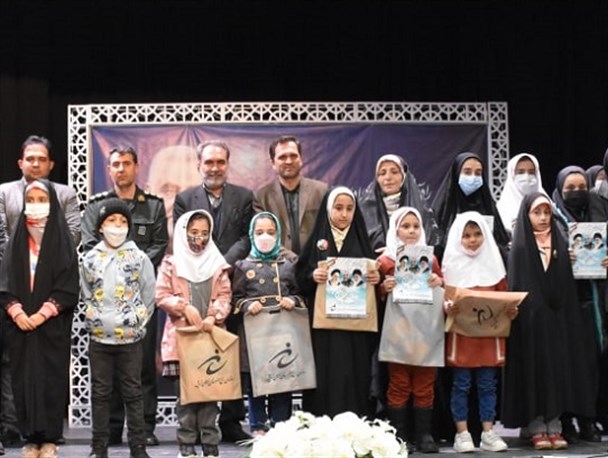 مراسم تجلیل از منتخبین پویش منیم قهرمانیم در اردبیل + عکس