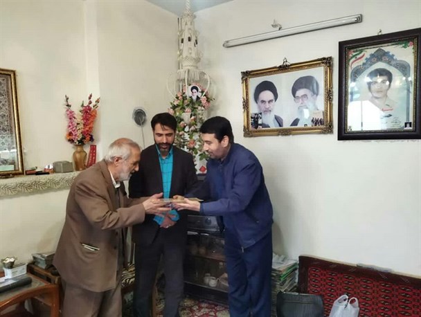 خانواده معظم شهدا پرچم دار دفاع از ارزش های اسلامی هستند/ یادواره شهدای پنجم مرداد اراک در دستور کار قرار گرفت