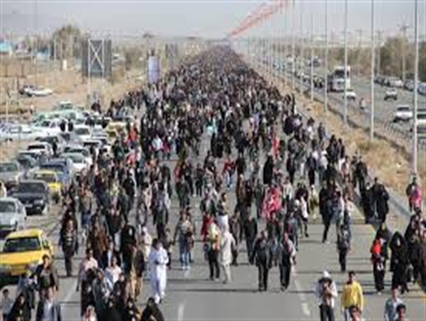 همایش پیادروی خانوادگی با شعار"همگانی کردن ورزش" در کامیاران