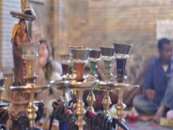 قلیان سراهای اینترنتی در بناب معضل شدید انحراف جوانان/وقتی قهوه خانه ها تبدیل به فساد اجتماعی میشود