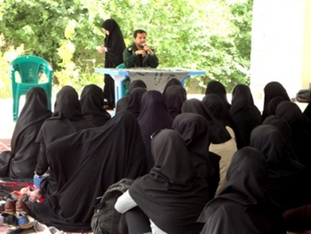 شبکه های اجتماعی بستری برای نفوذ فرهنگ غرب است