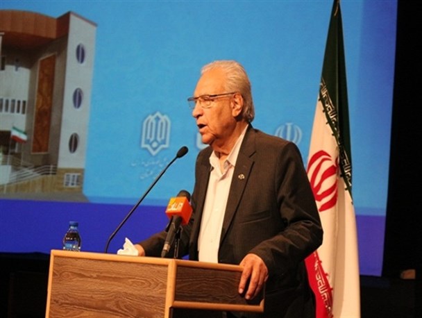 ۶۰۰ هزار خیر مدرسه ساز در کشور وجود دارد