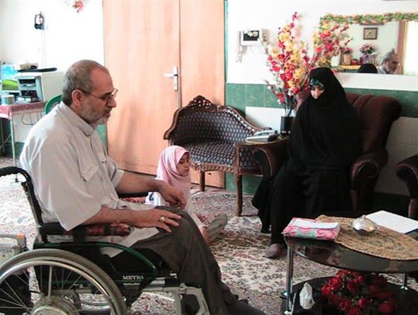 عاشقانه های آرام یک جانباز قطع نخاعی/همسر جانباز: 25 سال زندگی مشترک و مجنون شدن برای خدا