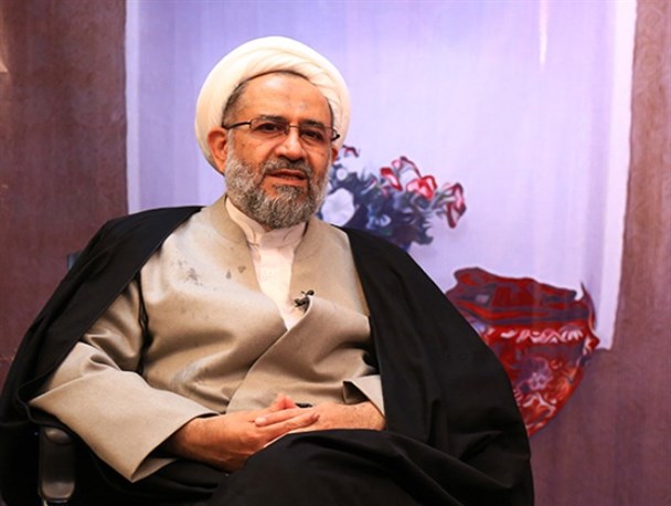 برخی افراد حساب شده از به کار بردن واژه استکبار فرار می کنند/ خاطره گویی مسیر انحرافی است