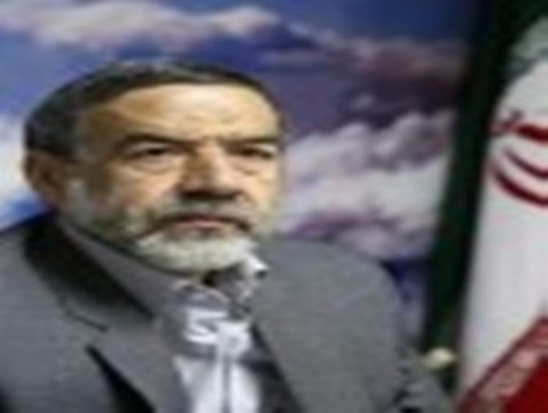 مقامات دولتی در عمل عقیده‌ای به اجرای اقتصاد مقاومتی ندارند/ توافق هسته‌ای در عمل هیچ عایدی نداشته است