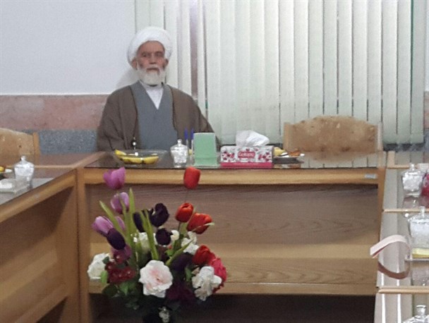 نگه داشتن ایمان در آخر الزمان همانند نگه داشتن یک گلوله آتش بر روی دست است