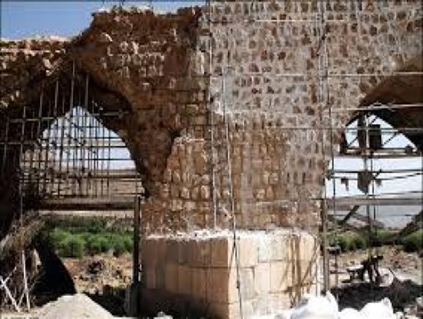 ۶۰ بنا و پل تاریخی در استان لرستان مرمت شد