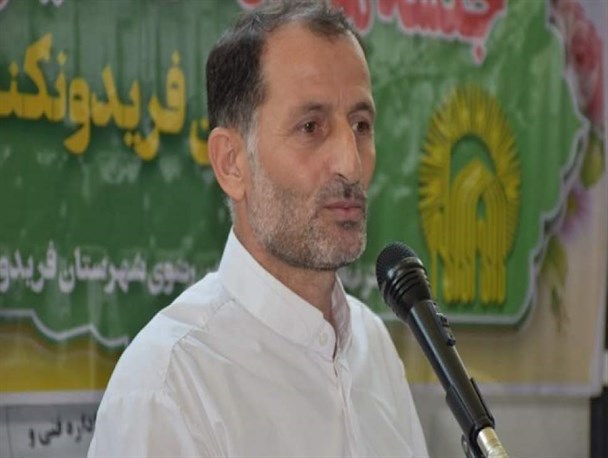 خدمت‌رسانی 120 خادمیار رضوی فریدونکنار در مبارزه با کرونا/ هزار بسته معیشتی بین نیازمندان توزیع شد