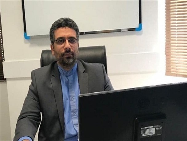 دانش ناکافی و عدم دقت ناظرین، علت اصلی ریزش بازار بورس ایران/ آزاد سازی سهام عدالت متهم اصلی نابسامانی های موجود