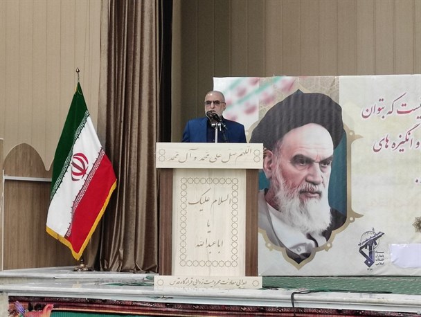 اتحاد و انسجام زمینه‌های شکل گیری طوایف در انقلاب اسلامی بود/ تأثیر انقلاب بر احیای ارزش‌های اسلامی