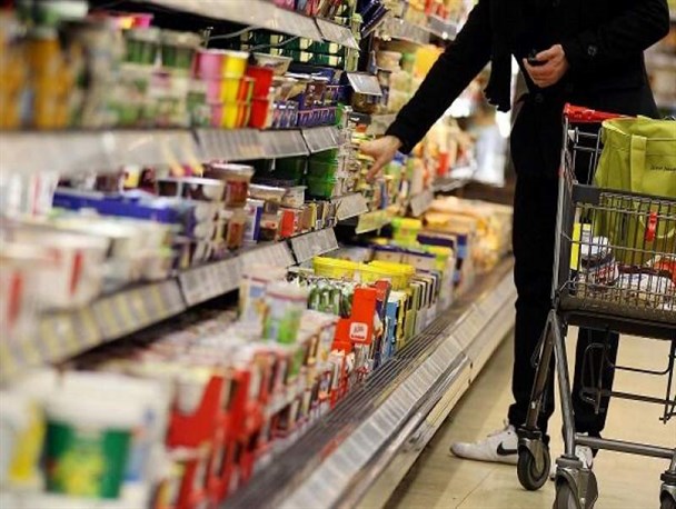 افزایش قیمت کالاها غیرقانونی است/ برخورد قاطع و سریع در انتظار اخلال‌گران اقتصادی