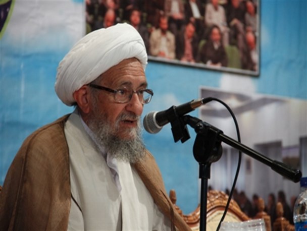 بینش الهی و دیدگاه عمیق به هدف از ویژگی های شهید است