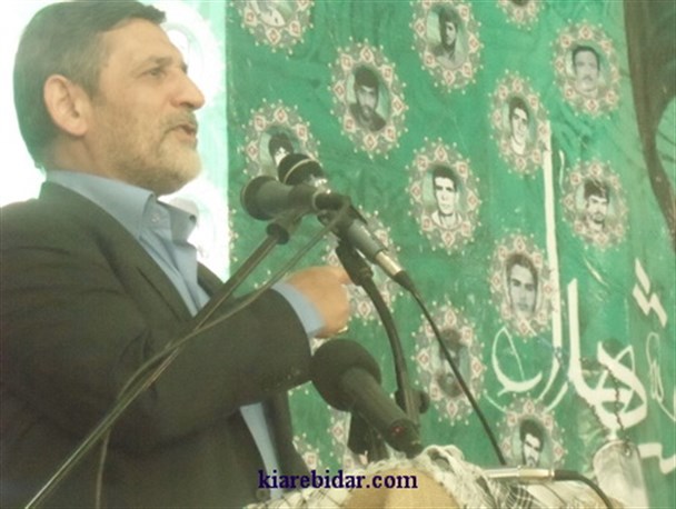 شهدا را بشناسیم و اجازه ندهیم عده ای تحریفشان کنند