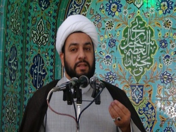 گرایش سیاسی که در خدمت سکولاریسم و لیبرالیسم باشد انقلابی نیست /سیاسیونی انقلابیند که برای تعمیق این نظام کار کند