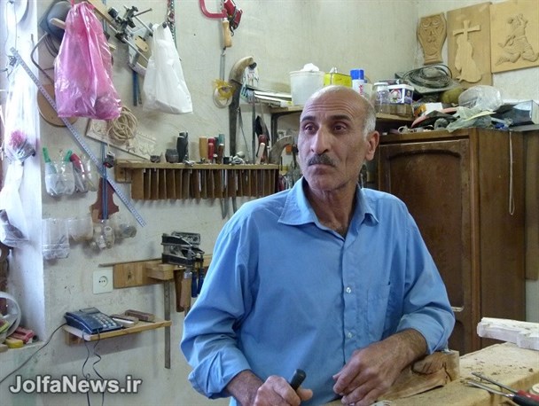 منبت کاری هنری که رو به فراموشی می رود/ بازار کساد این هنر صنعتی در جلفا
