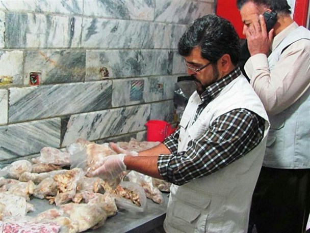 کشف کارگاه غیرمجاز قطعه بندی گوشت در طرقبه شاندیز