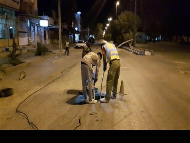 بازدید مسئولین از وضعیت فاضلاب شهر سوسنگرد