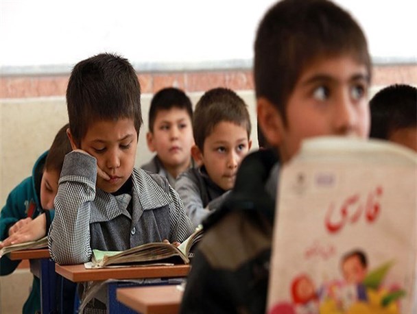 رشد 34 درصدی تحصیل دانش آموزان افغانی/ عدم اقدام مسوولان برای تحصیل افغانی ها در حوزه