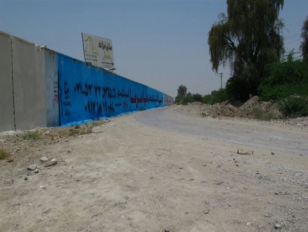 شهرک دریا بندرعباس پس از13 سال همچنان در انتظار آب/ عدم دسترسی به مسجد، آب و آسفالت+ تصاویر