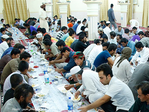 افطار روزه‌داران در جنوب کشور+ تصاویر