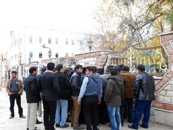 عملی نشدن وعده ها باز هم فولادی ها را ذوب کرد/چرا مسئولان به مطالبات ما پاسخ نمی دهند؟