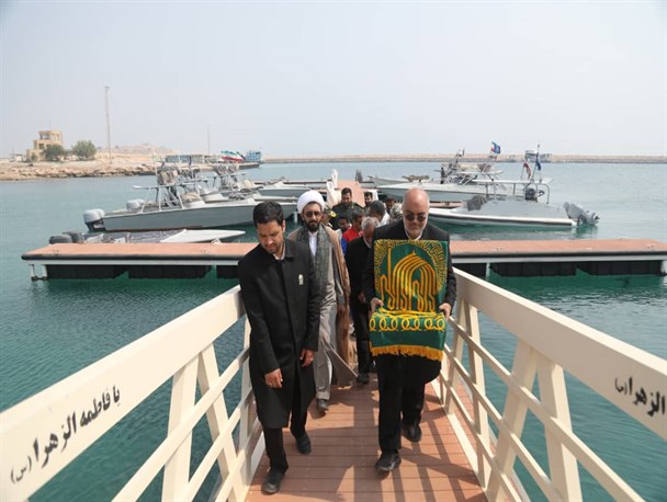 از نصب پرچم امام رضا(ع) در ساحل خلیج فارس تا متبرک شدن آخرین نقطه آبی و خاکی ایران اسلامی/ ارادت شیعه و سنی جنوب کشور به امام هشتم