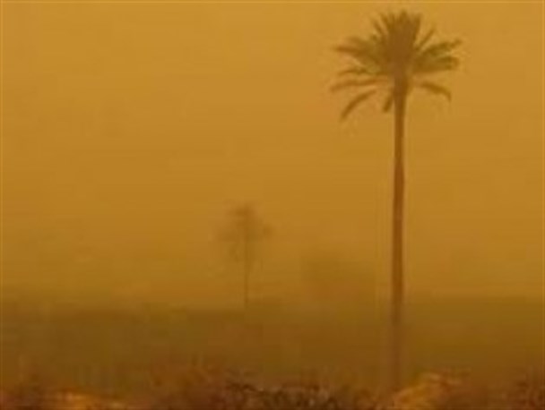 گردو خاک همچنان مهمان سیستانی ها/ سرعت وزش باد به 100 کیلومتر رسید