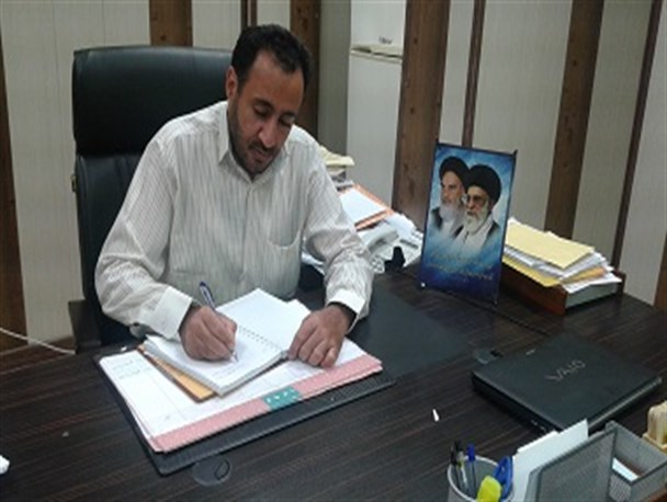 اساتید در پرورش نیروهای انقلابی کم کاری نکنند