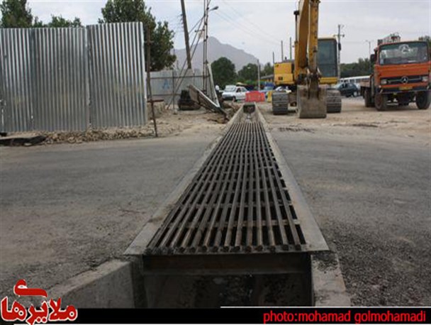 وضعیت فاضلاب میدان انقلاب ملایر ساماندهی شد