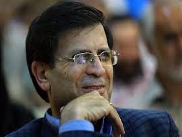فالوده سعدیه معروفتر از سعدی است/ منتقدان بی انصاف نیز نمی توانند نقش منزوی را در شعر معاصر نادیده بگیرند