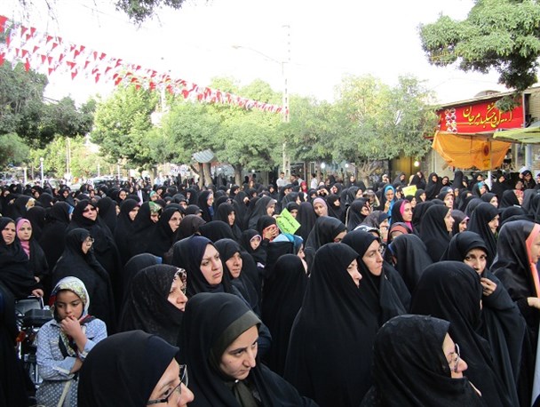 حضور پرشور خانواده‌های نهاوندی در تجمع روز ملی عفاف و حجاب+ تصاویر