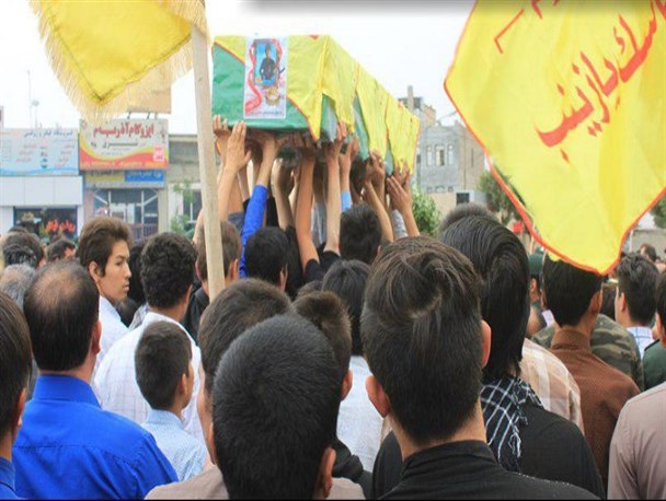 تشییع شانزدهمین شهید مدافع حرم در دلیجان+تصاویر