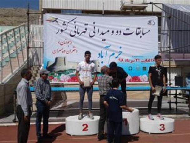 ورزشکار منوجانی در مسابقات دو و میدانی کشور نائب قهرمانی شد