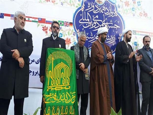 بروجرد میزبان کاروان «زیر سایه خورشید»/دلها روانه حرم ثامن الحجج شد