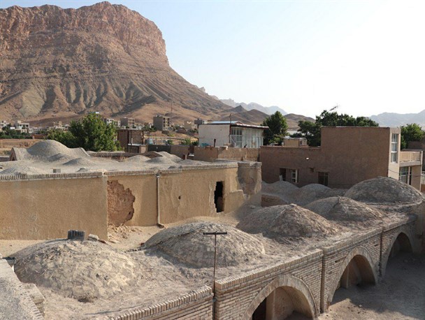 مرمت بام بازار تاریخی شمس السلطنه نراق
