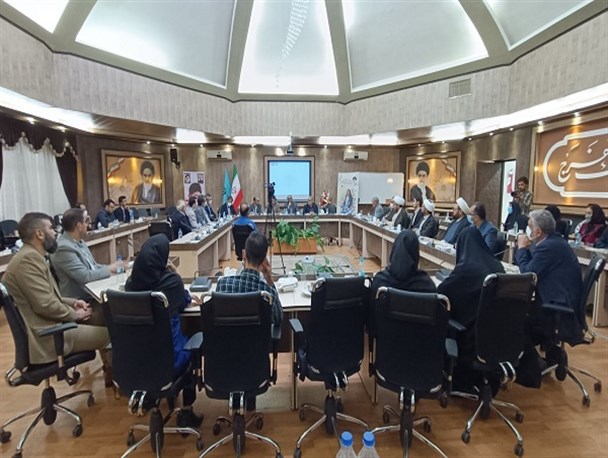 حمایت از اهالی فرهنگ و رسانه باید از طریق وزارت فرهنگ و ارشاد اسلامی پیگیری شود