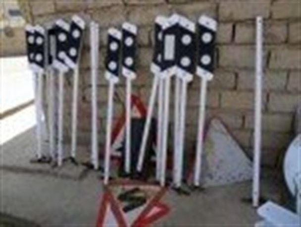 اجرای طرح ساماندهی تابلوهای راهنمایی و رانندگی در هرمزگان