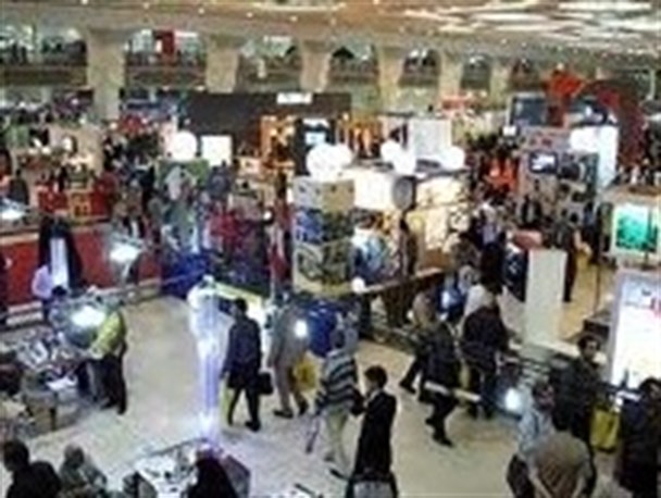 نخستین نمایشگاه کارآفرینان بازنشستگان سپاه آغاز بکار کرد