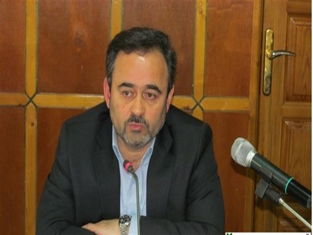 تجلیل از ۴ دانش آموز رودسری رتبه برتر کنکور 94